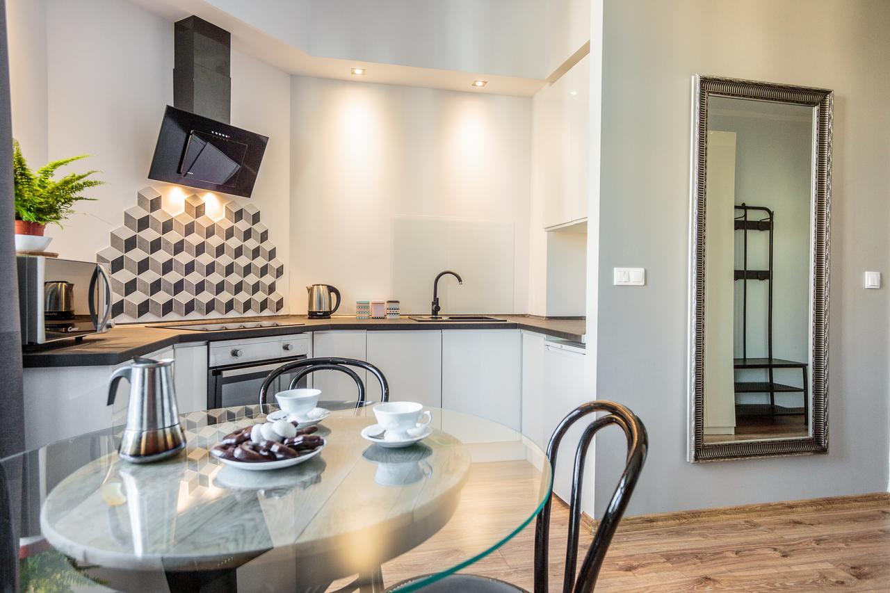 Way2Stay Apartment With Parking Torun Ngoại thất bức ảnh